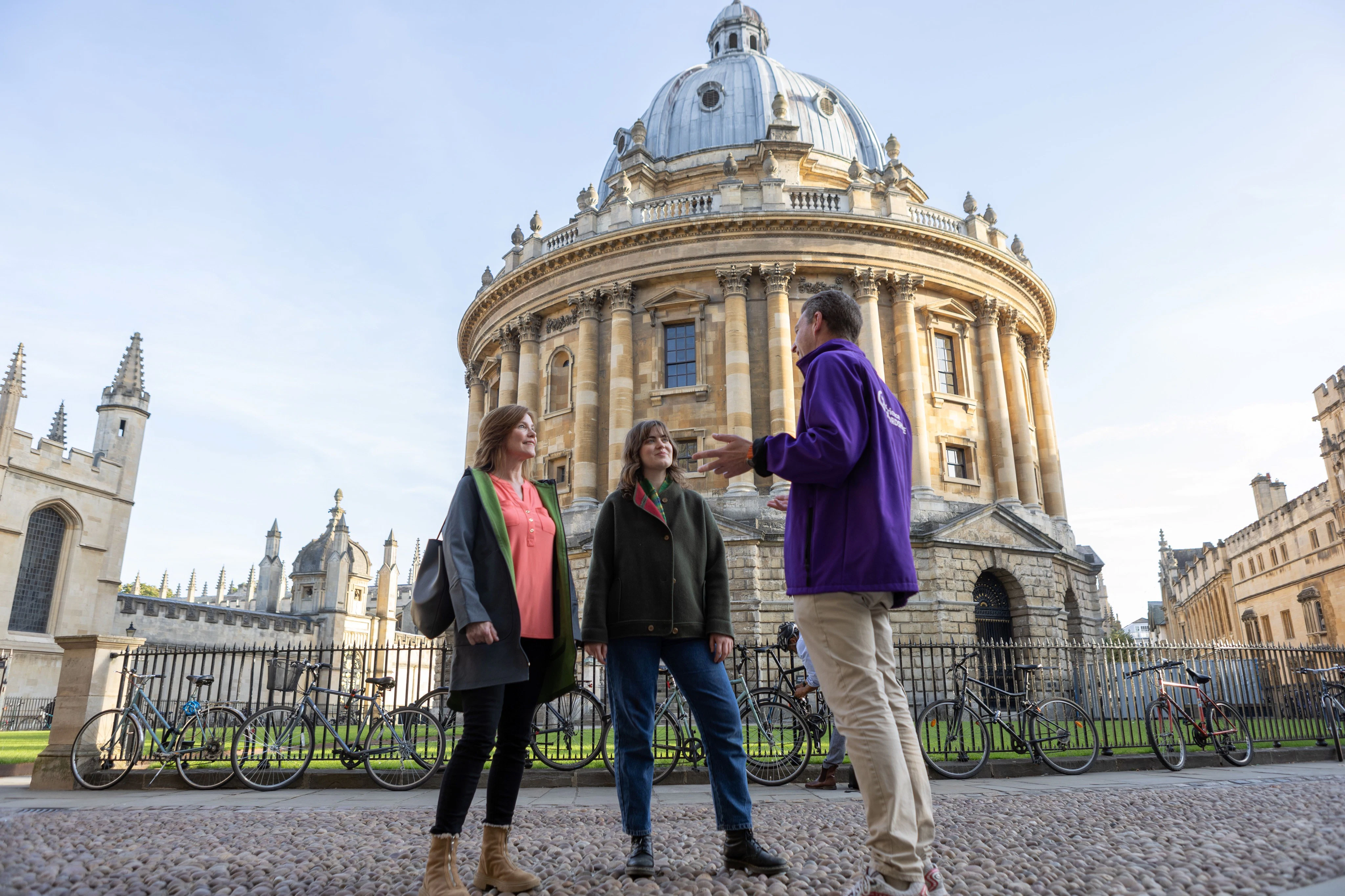 Oxford: Official University & City Guided Walking Tour
