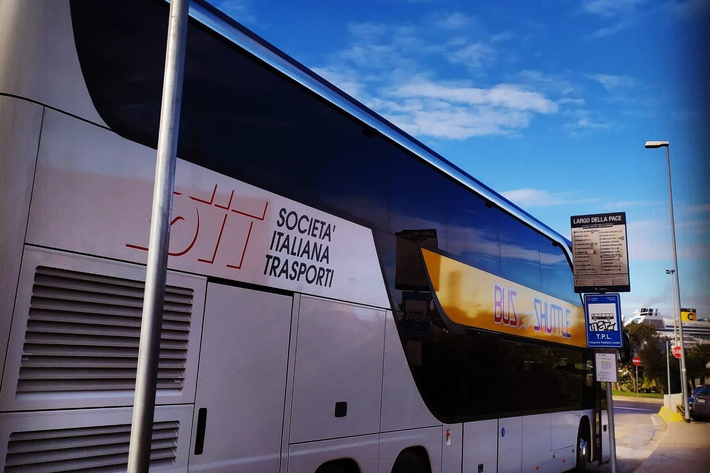 奇维塔韦基亚港