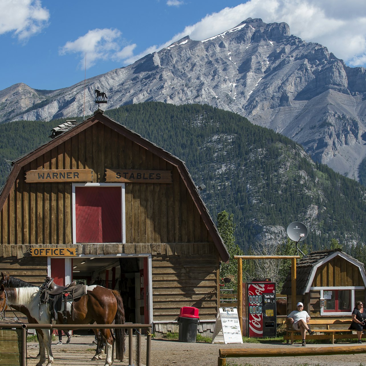 Passeio a cavalo no Sundance Loop a partir de Banff - Acomodações em Banff
