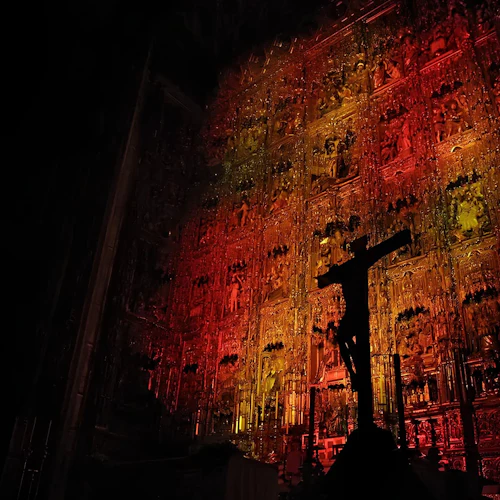 Catedral de Sevilha: Entrada sem filas + visita guiada nocturna + espetáculo de luzes - Photo 2