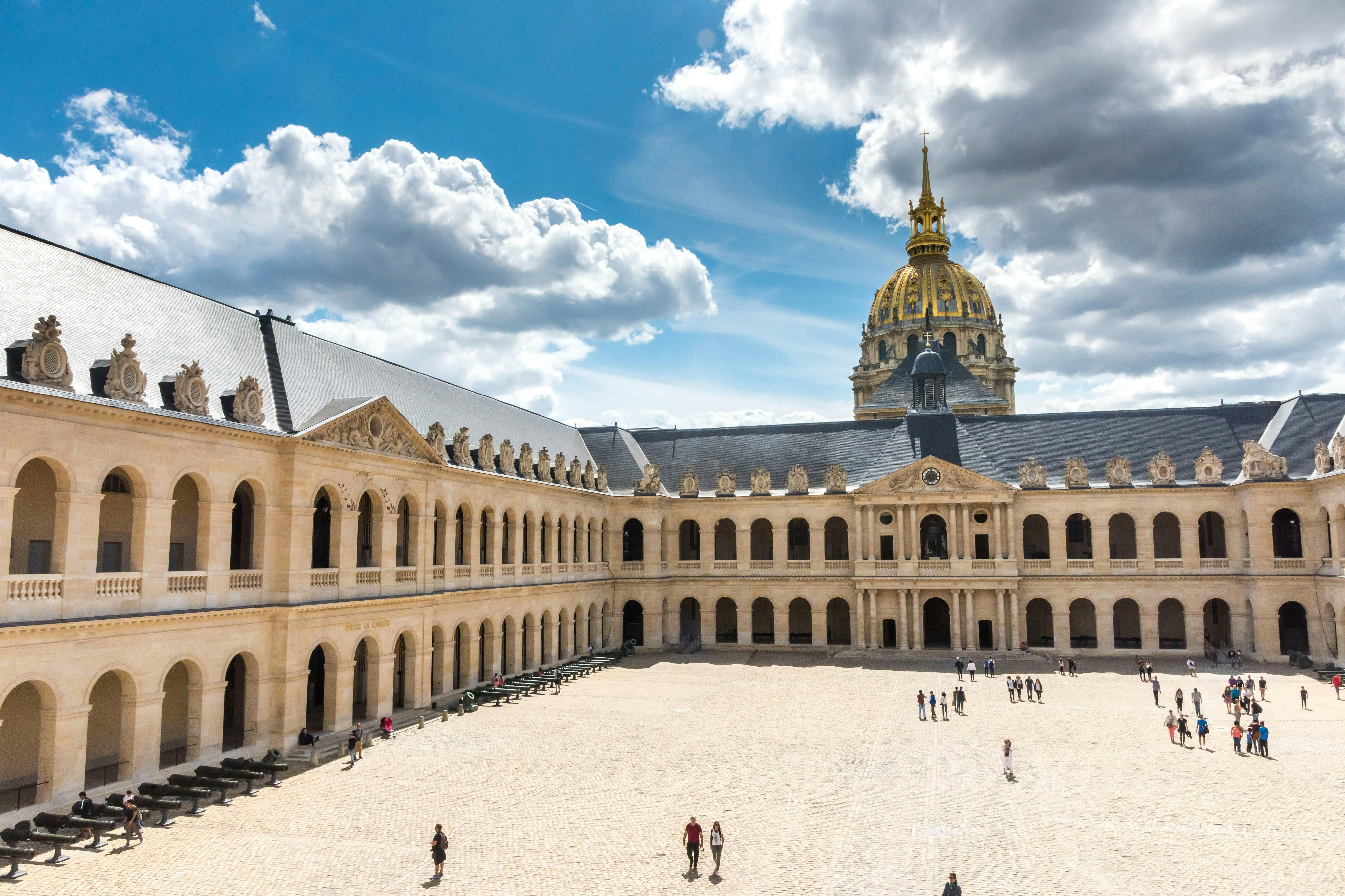 Cour d&#39;honneur of the Hôtel national des Invalides
