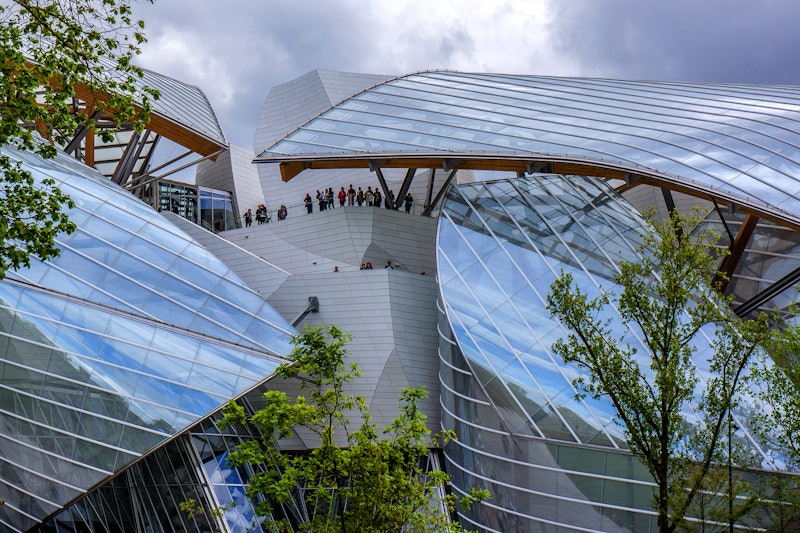 Complete Guide to the Fondation Louis Vuitton Museum (Visits, Prices)