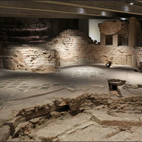 Duomo di Milano: Entry Ticket + Archaeological Area - Photo 4