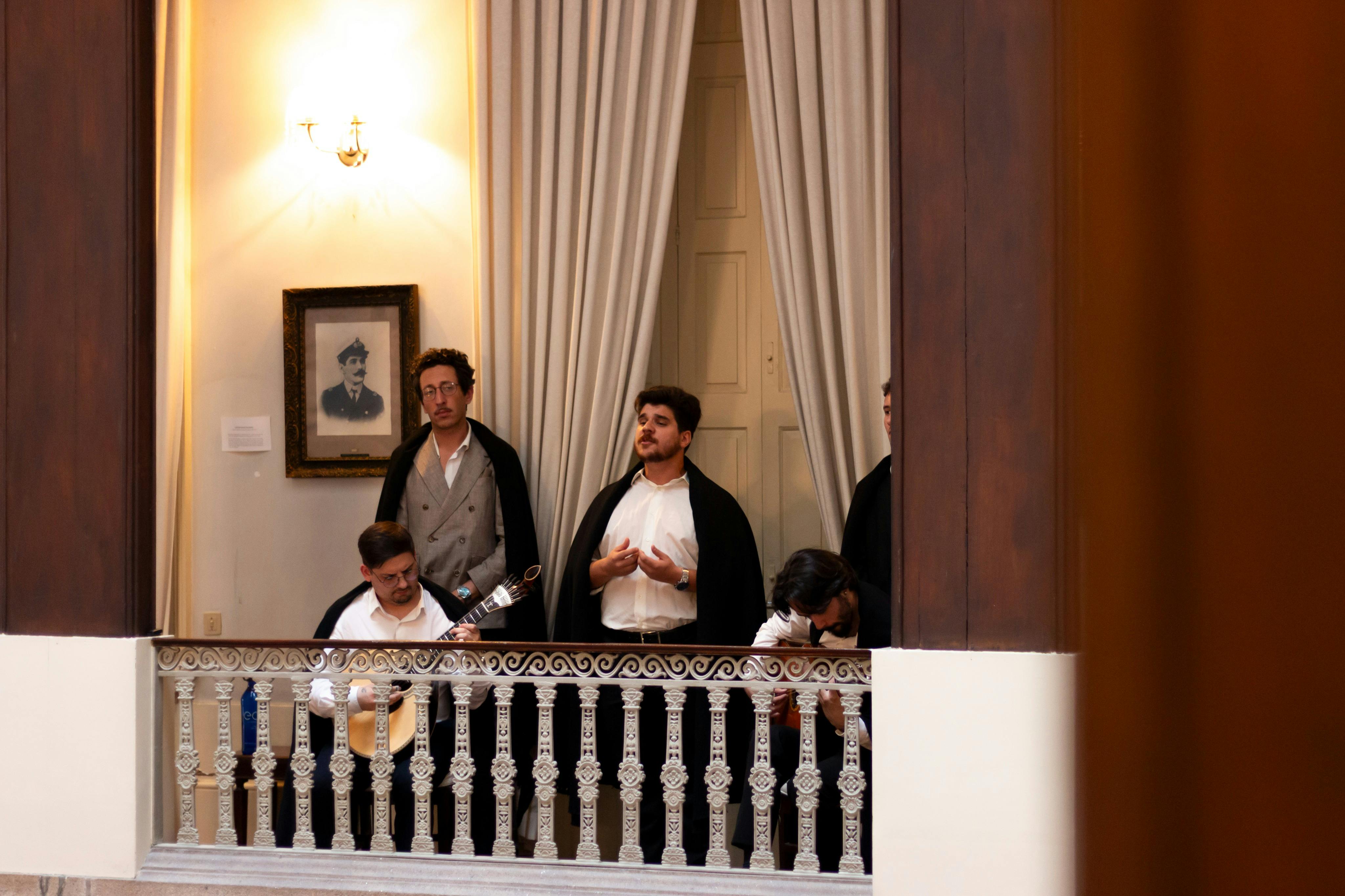 我们将为您提供一些有关科英布拉法朵的起源和好奇心的解释。