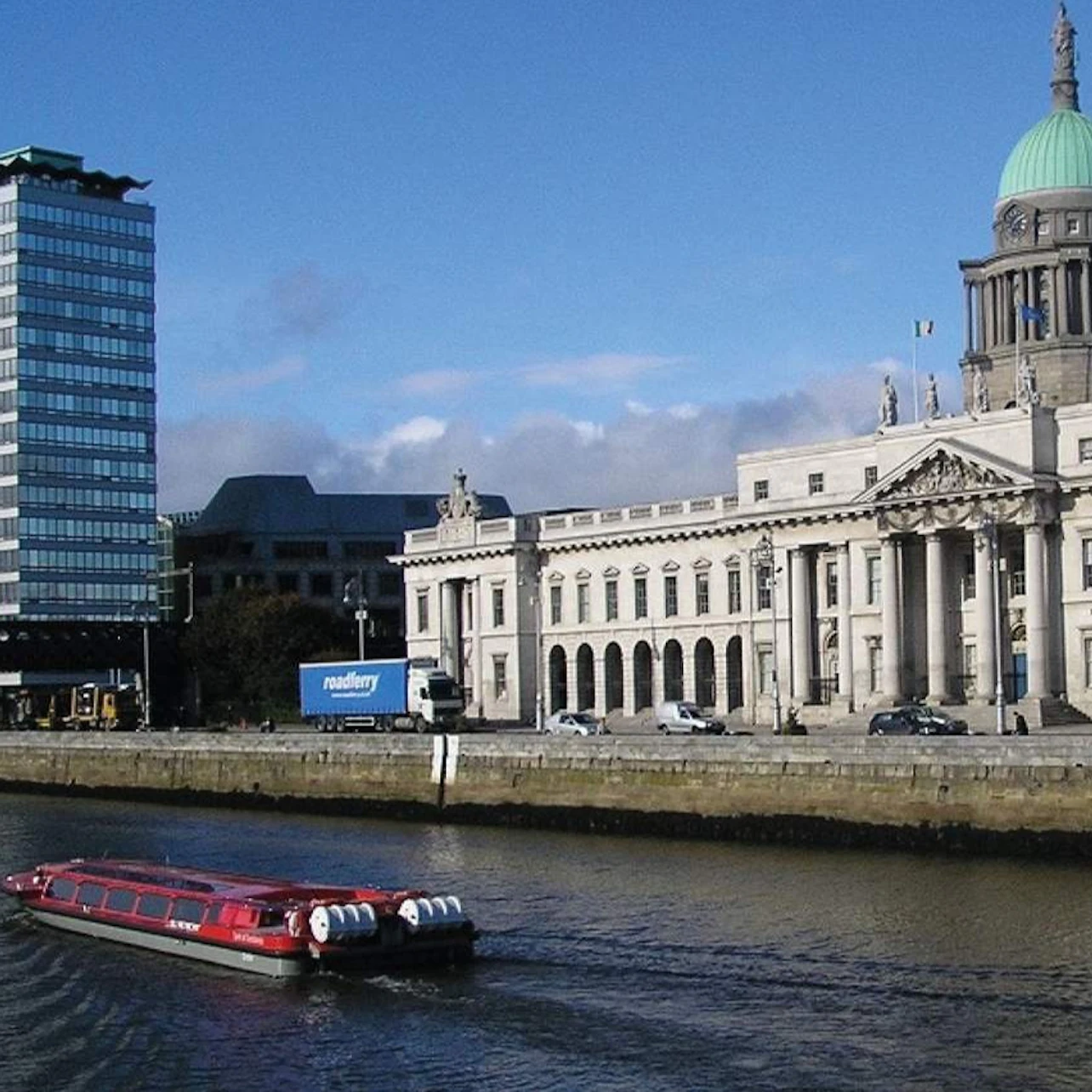 City Sightseeing: Dublin River Cruise in Dublin β Tiqets
