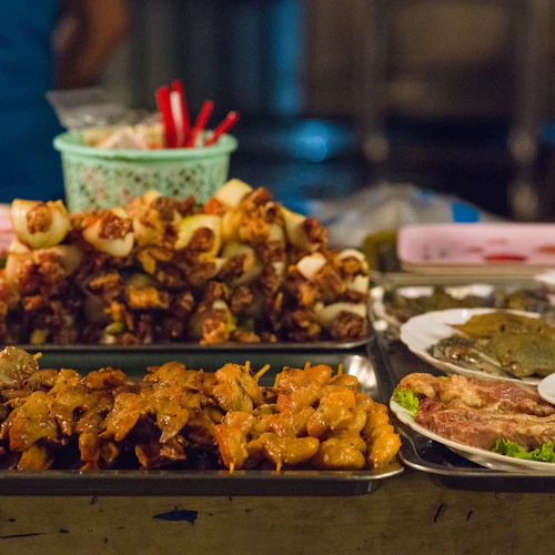 Phnom Penh: Evening Food Tour