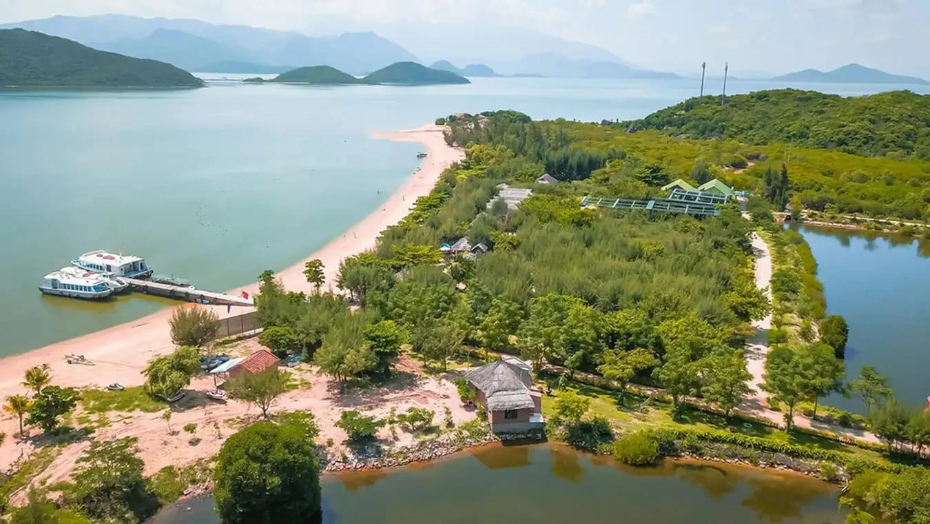 Monkey Island Nha Trang: Entry Ticket