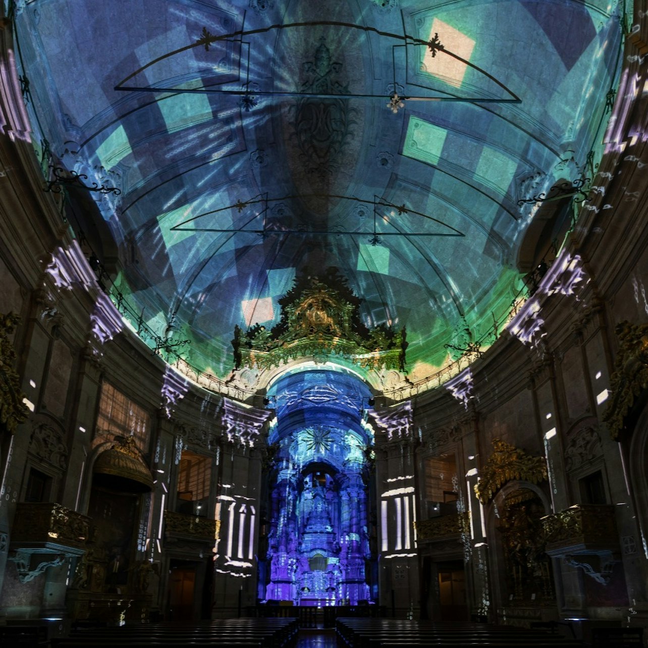 Spectacle de lumière Spiritus à l'église de Clérigos