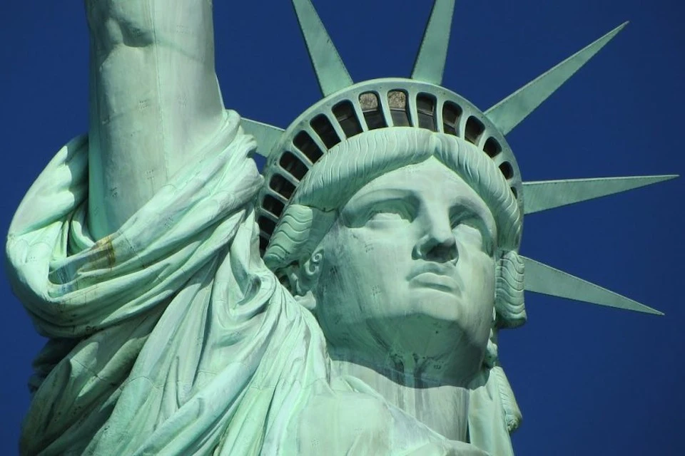 New York: Manhattan Guided Walking Tour + Statue of Liberty Ferry Ride