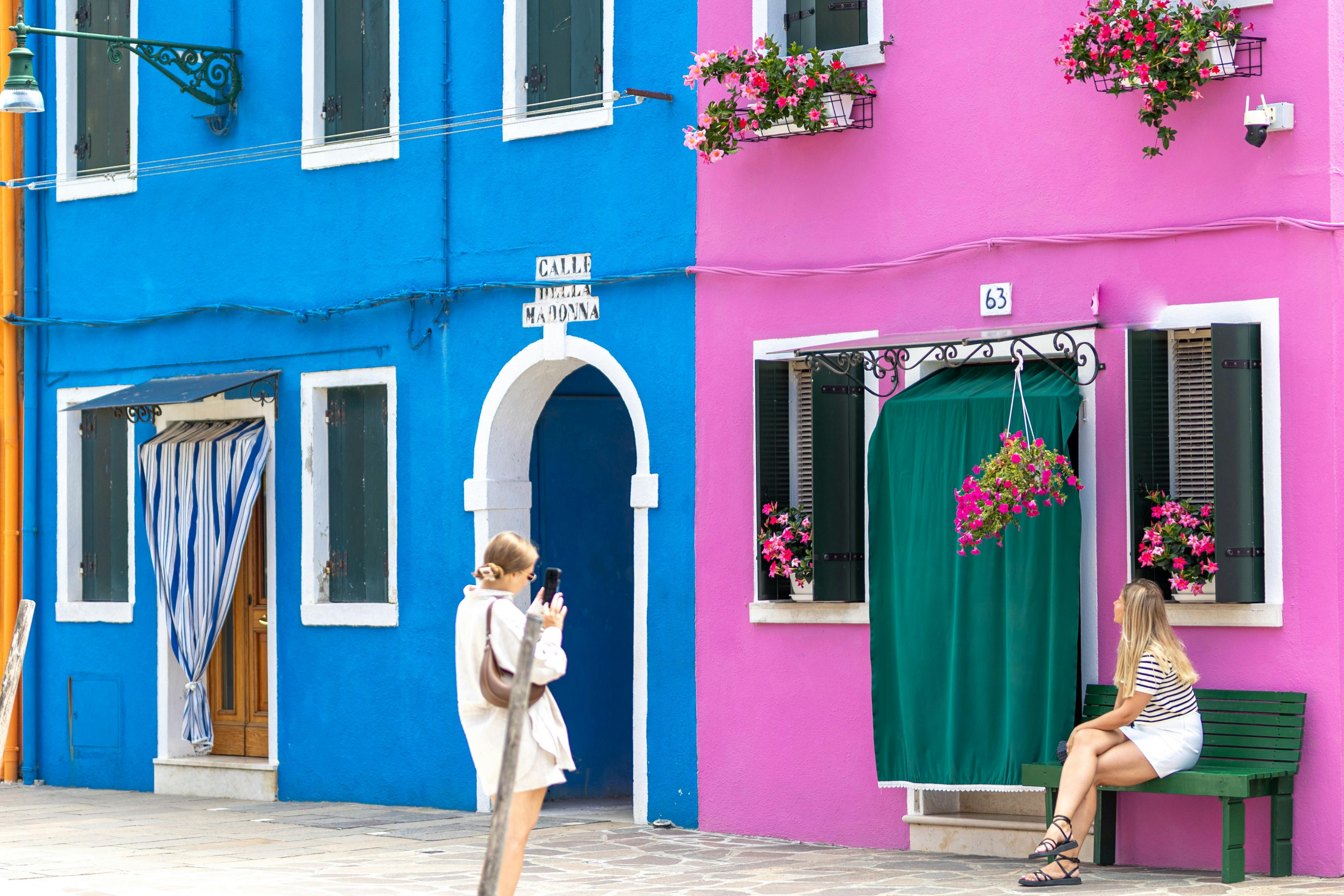 Murano e Burano: tour in barca dalla stazione ferroviaria di Santa Lucia + dimostrazione di soffiatura del vetro — 3