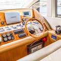 Yacht de luxe de 56 pieds à Dubaï - Lagoona