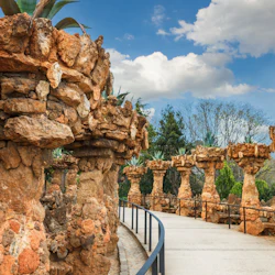 Sagrada Família & Park Güell: Morning Entry Ticket & Guided Tour 5