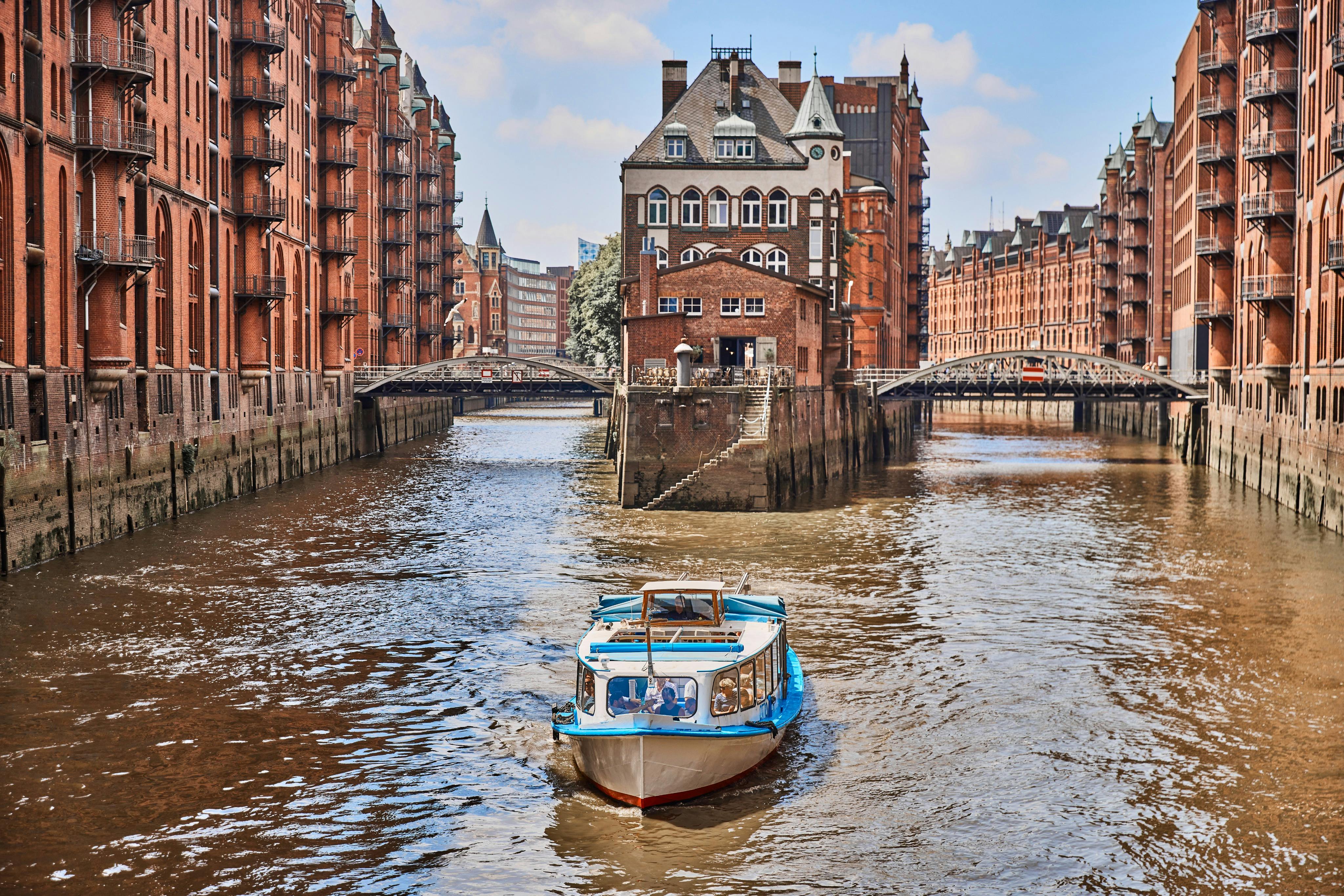 Экскурсия по гавани с традиционными лодками