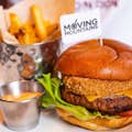 Burger vegetariano dell'Hard Rock Cafe Moving Mountains
