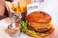 Burger vegetariano dell'Hard Rock Cafe Moving Mountains