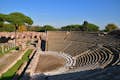 Den gamla teatern i Ostia