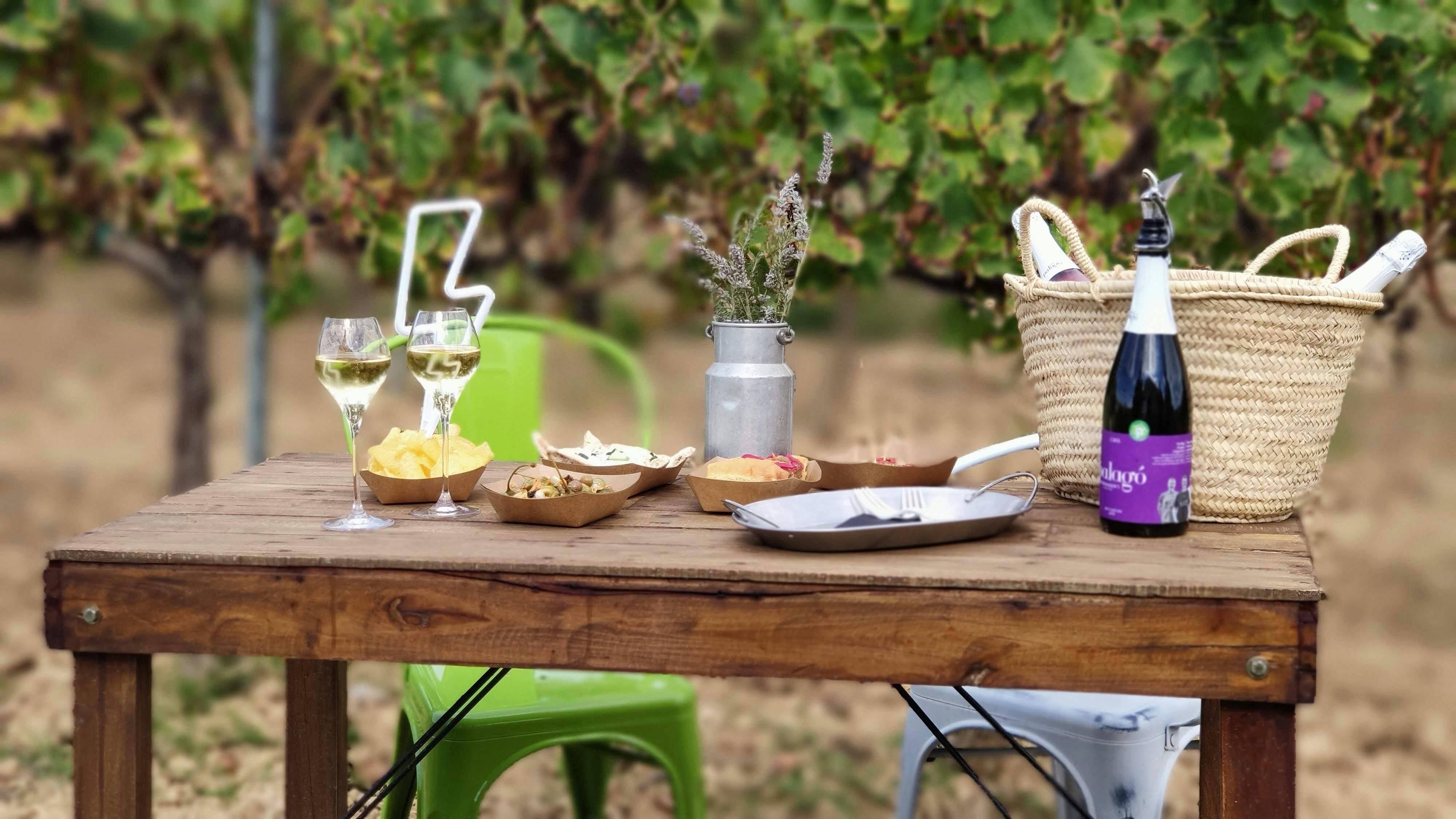 와인바에서 이노게스트로노믹 옵션도 찾아보세요.