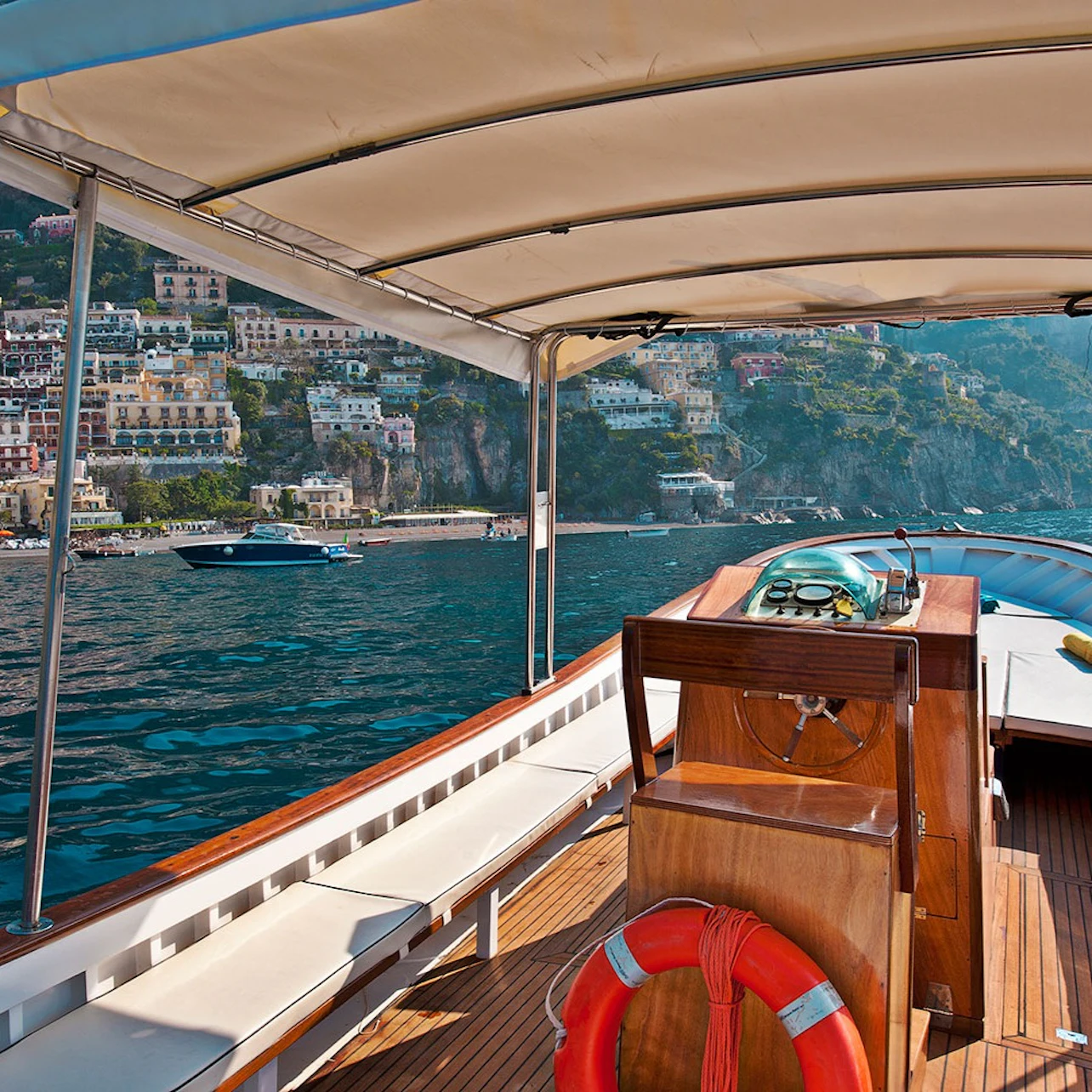 Côte amalfitaine : Excursion en bateau en petit groupe depuis Positano + collations et boissons