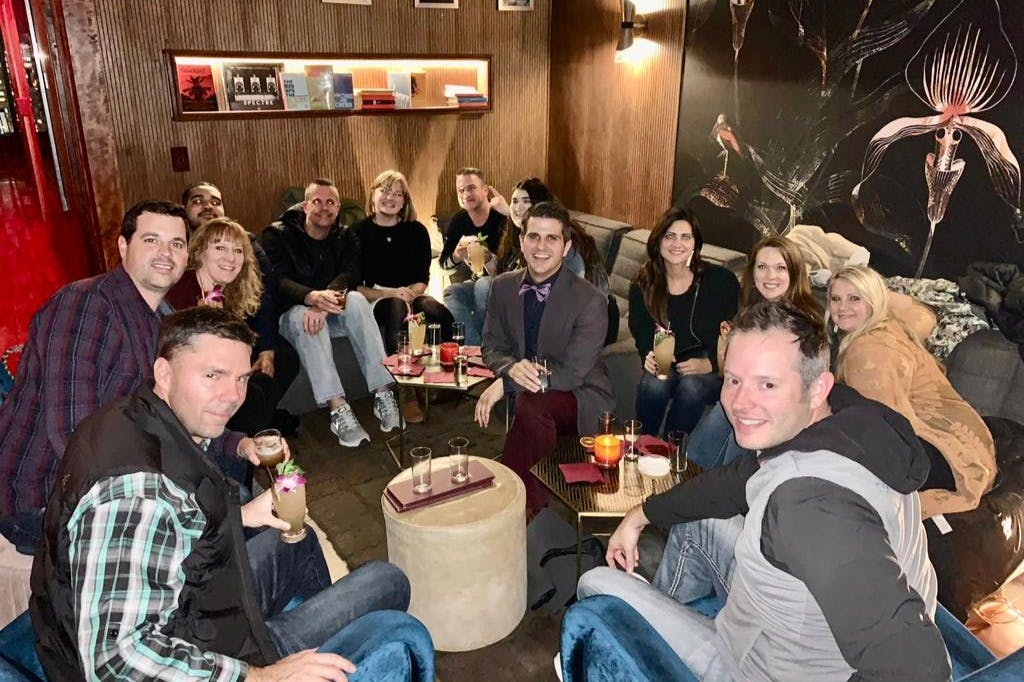 グループに参加して、ニューヨークでユニークな夜を過ごそう