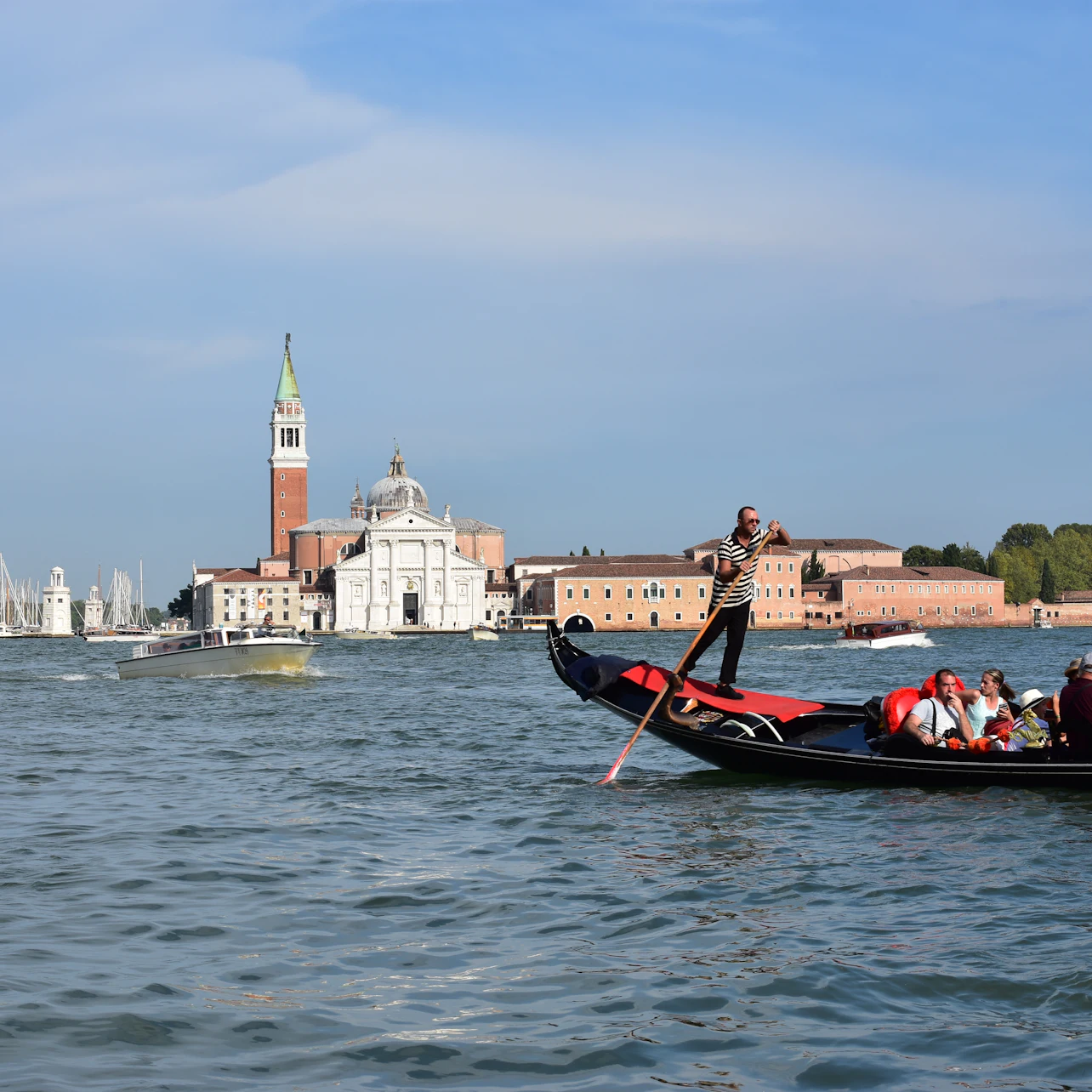 Venice: Gondola Ride with Live Commentary in Venice β Tiqets