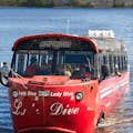 Amphibus som lämnar Ottawa-floden