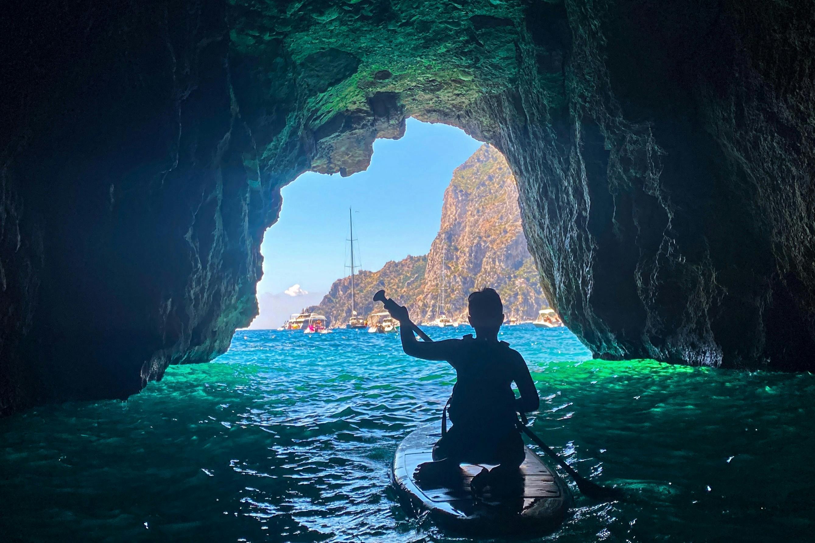 Sup nella grotta verde