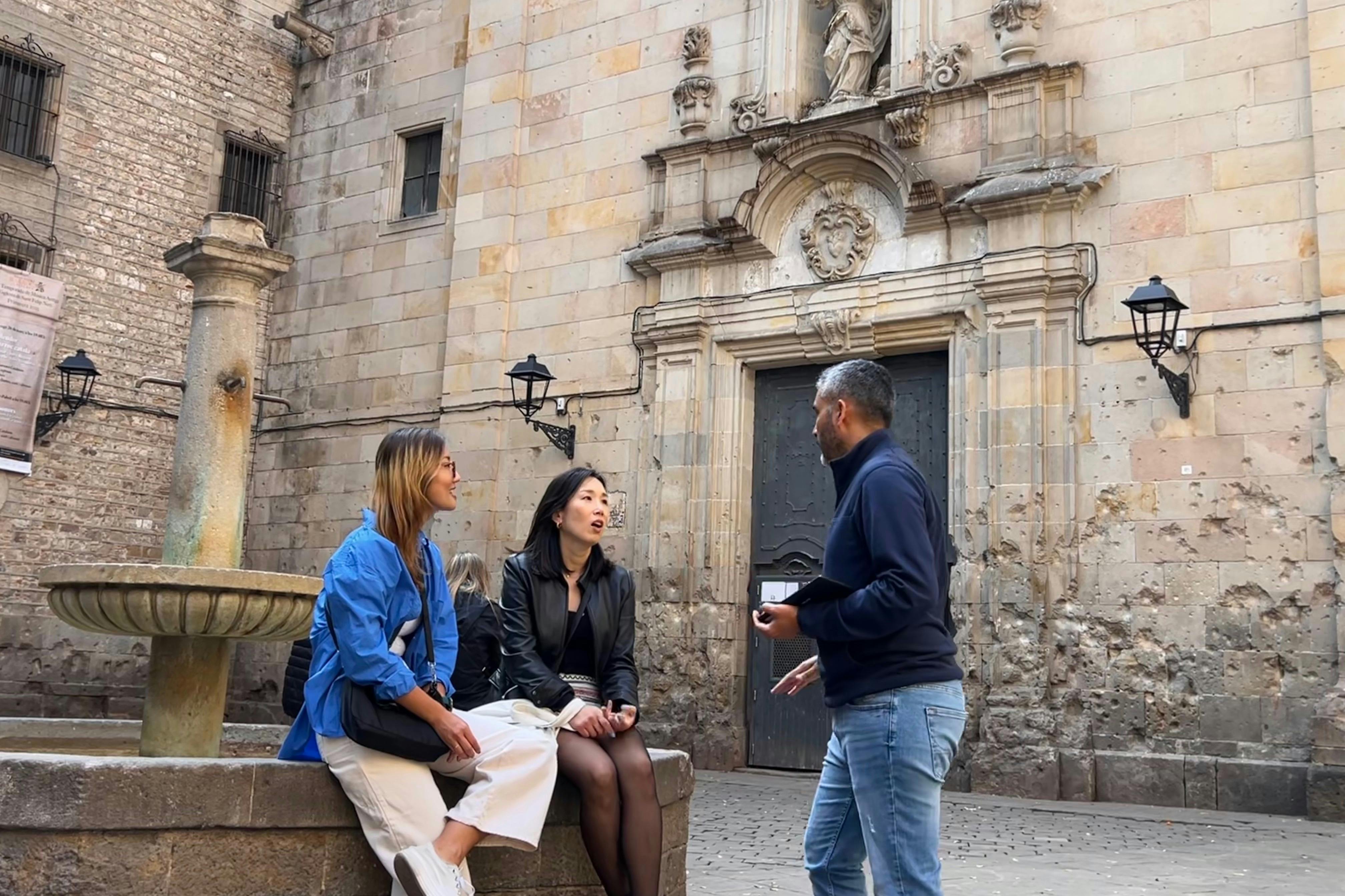 サン・フェリップ・ネリ広場のグループ