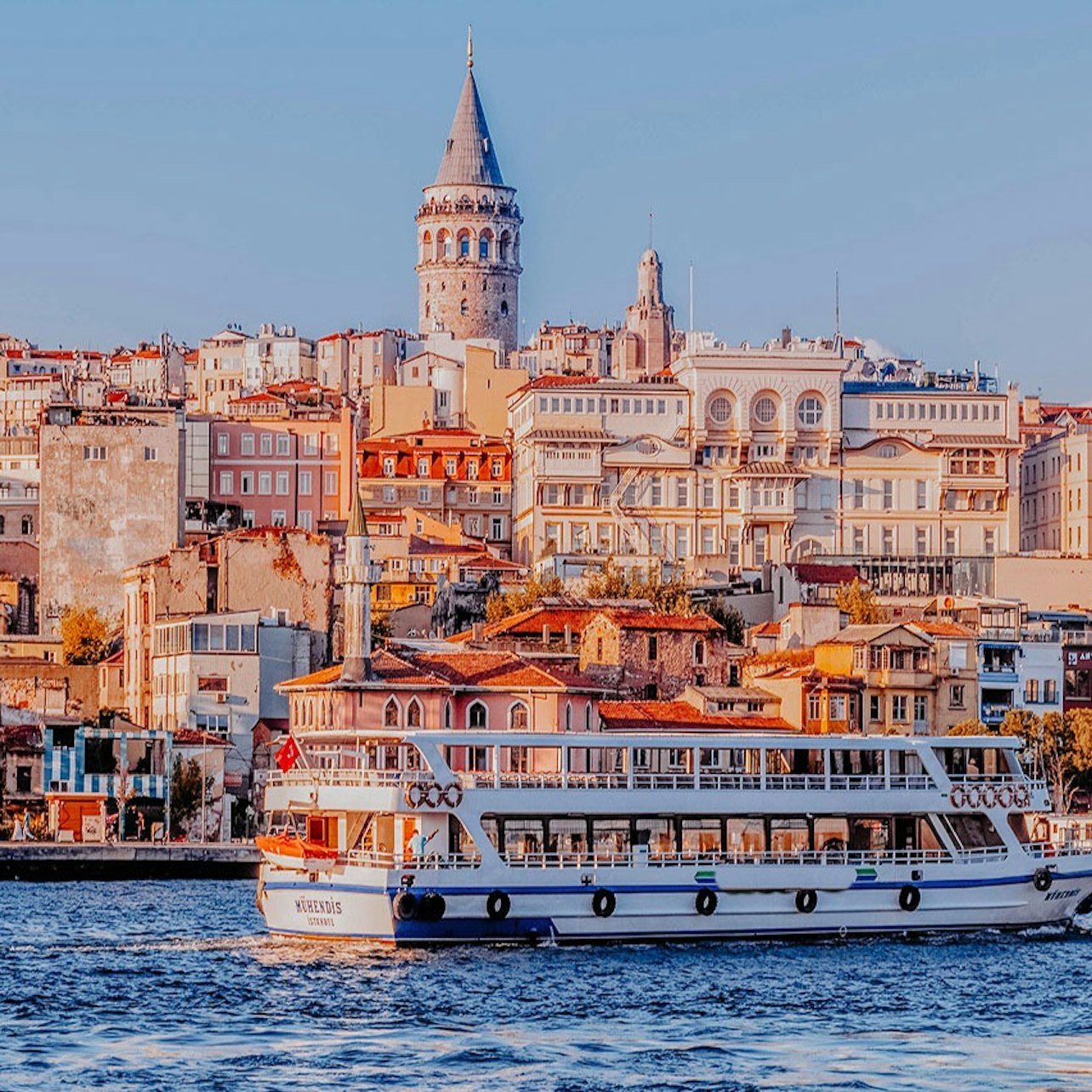 Istanbul: Bosphorus Cruise from Eminönü Ferry Station + Audio Guide in Istanbul – Tiqets