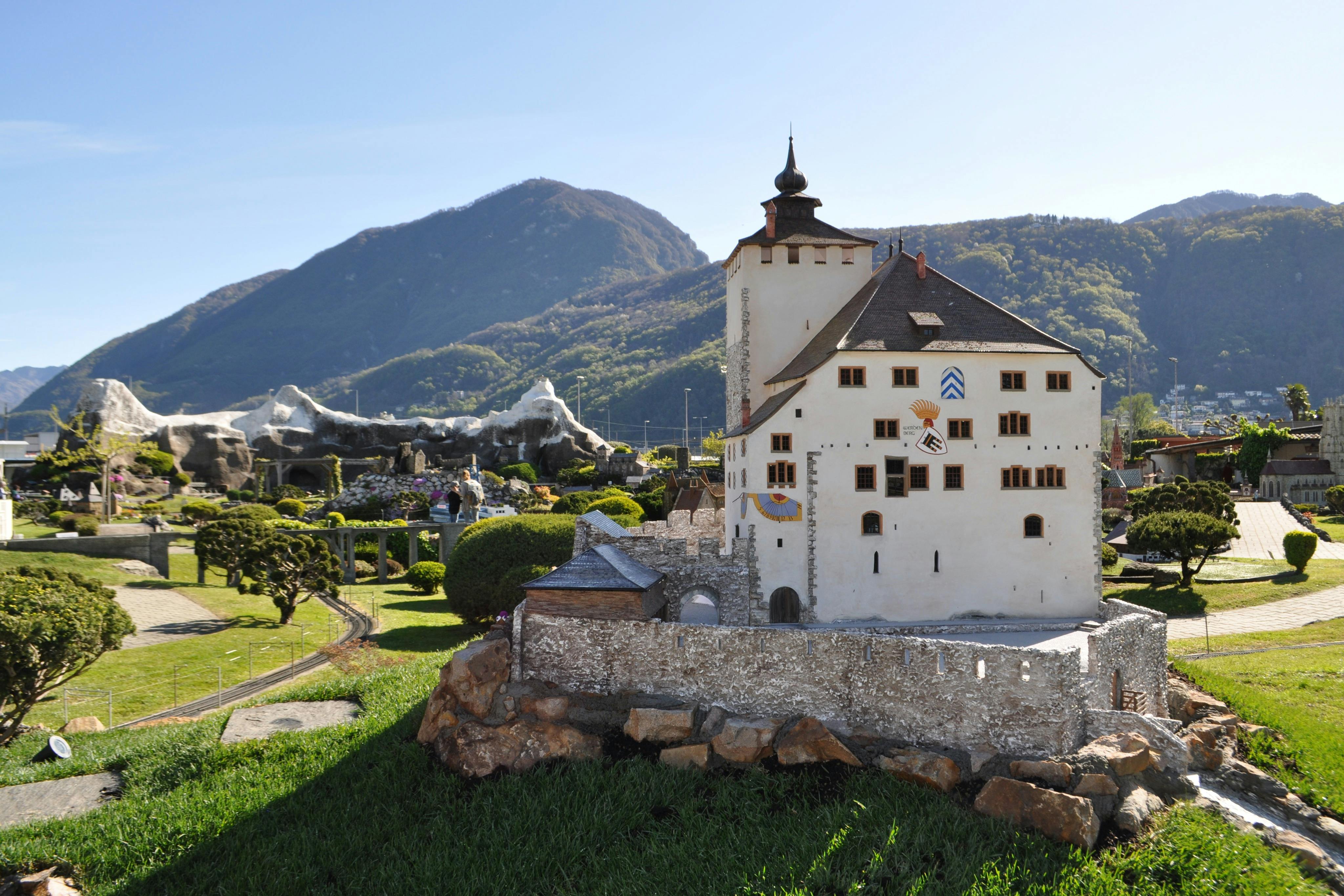 Werdenberg Castle to scale 1:25