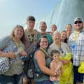 Viatge en família a les cascades del Niagara destacat per un recorregut a peu únic i meravellós