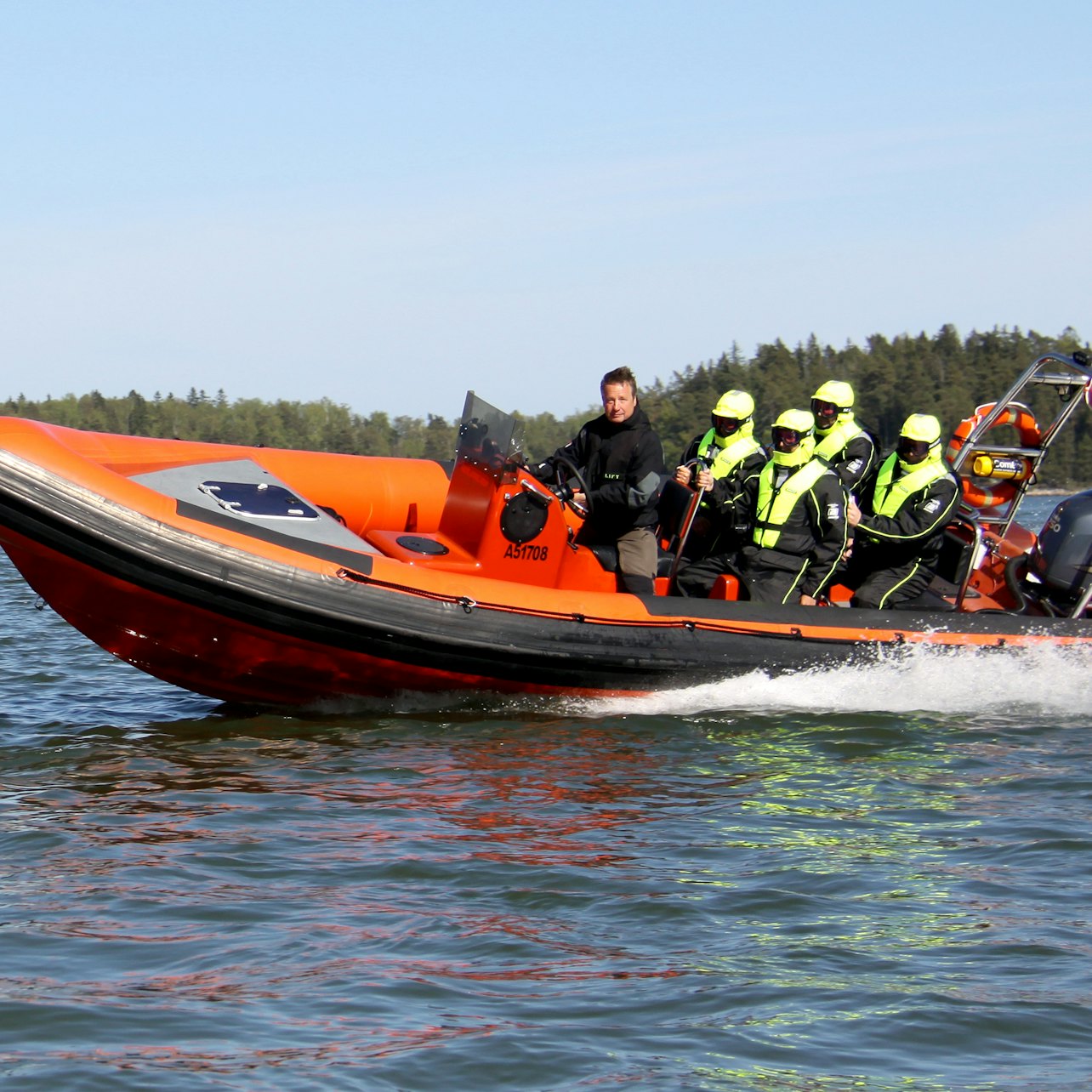 RedRib Helsinki Speedboat Tour - Accommodations in Helsinki