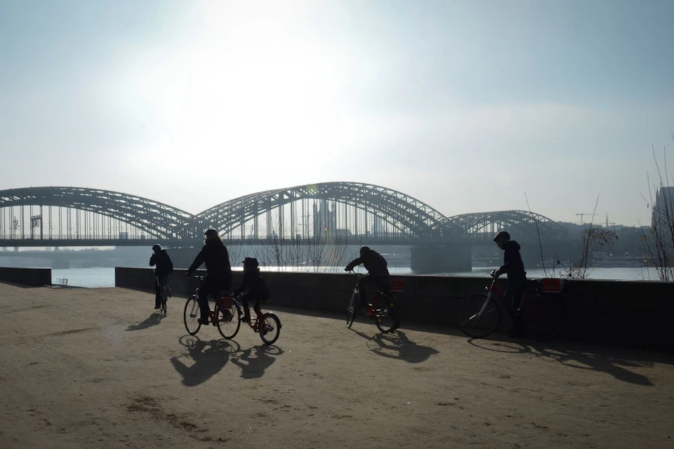 Bicycle tour through Cologne with a view of the Cologne Cathedral