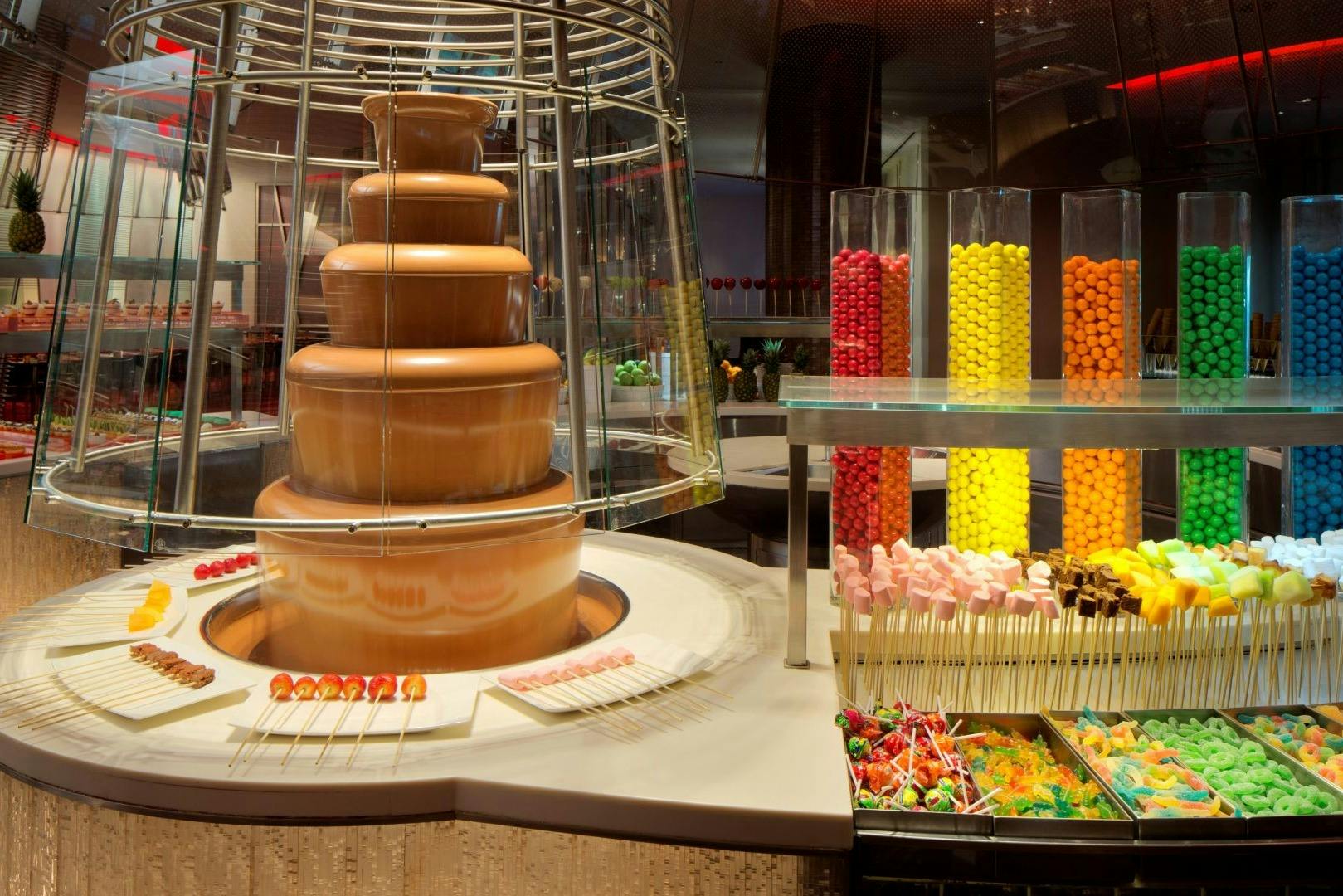 棕榈岛亚特兰蒂斯的红花自助晚餐（包括软饮）。