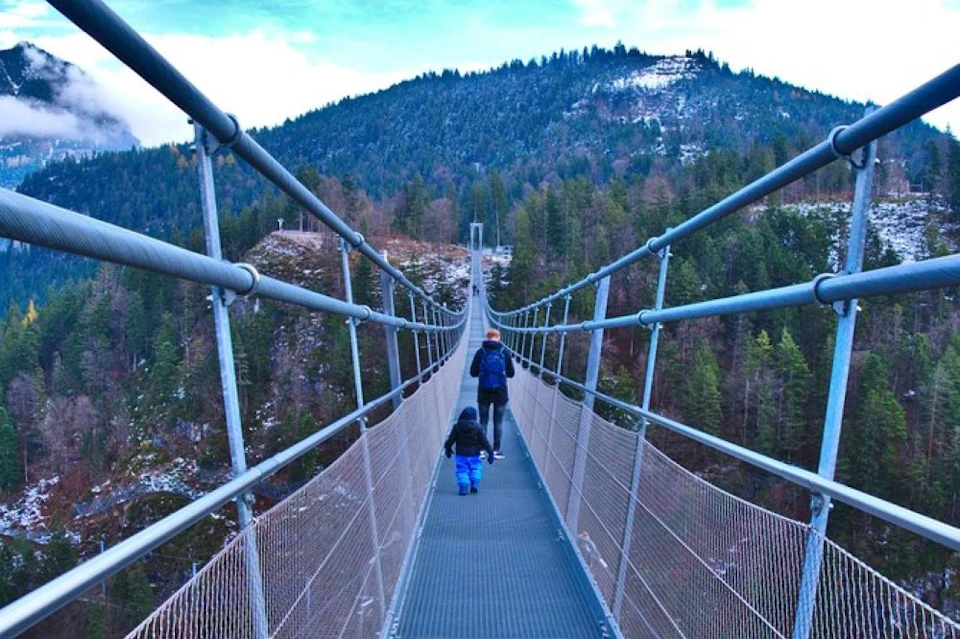 Highline 179