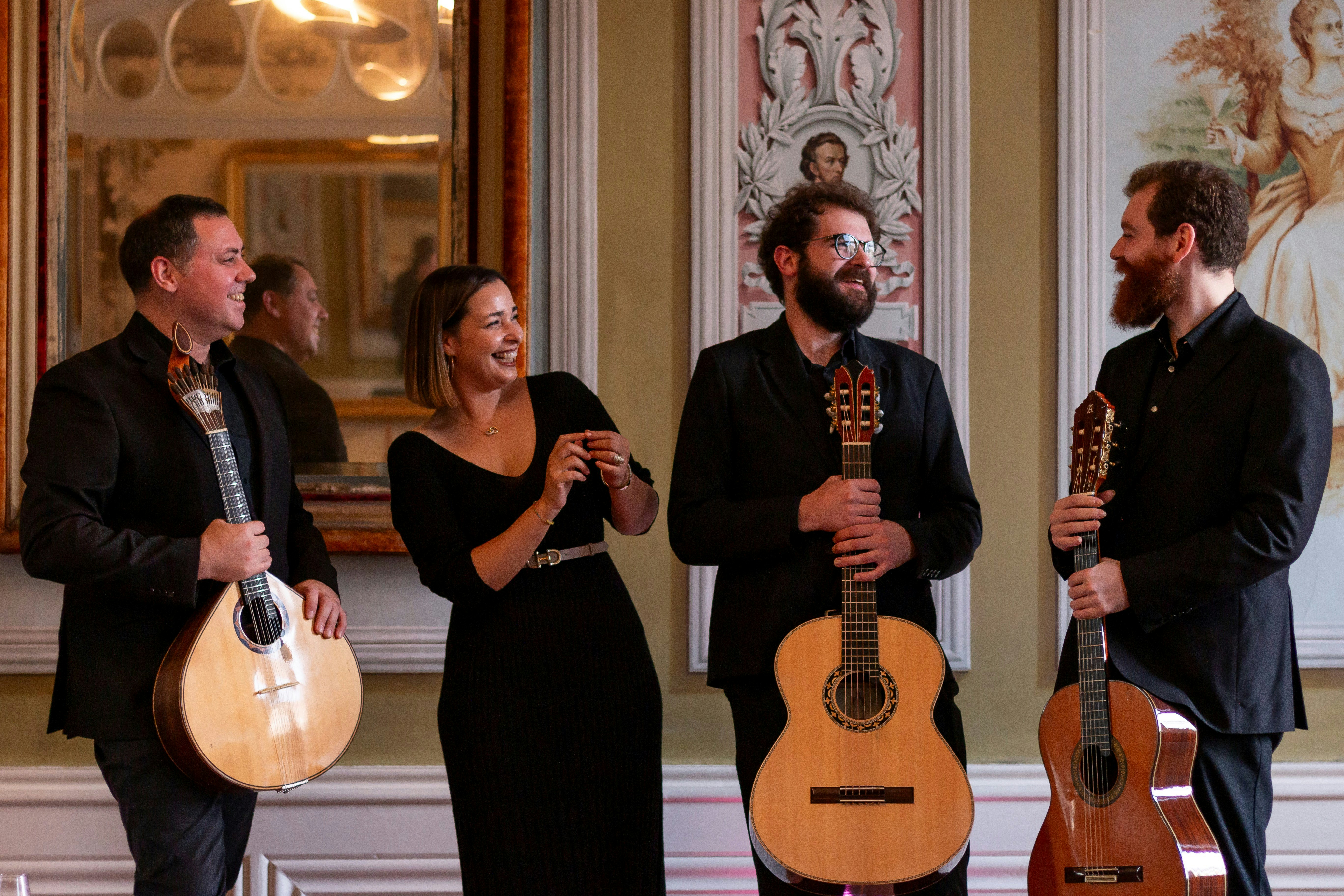 Porto: Espetáculo de Fado no Destino Fado