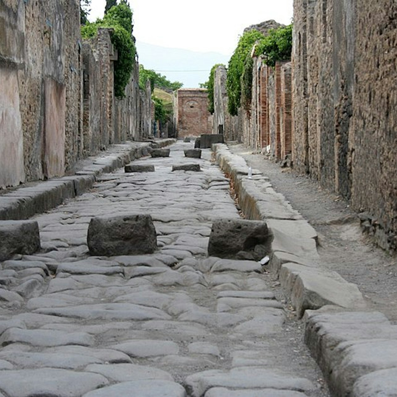 Pompeii: Reserved Entrance - Accommodations in Pompei
