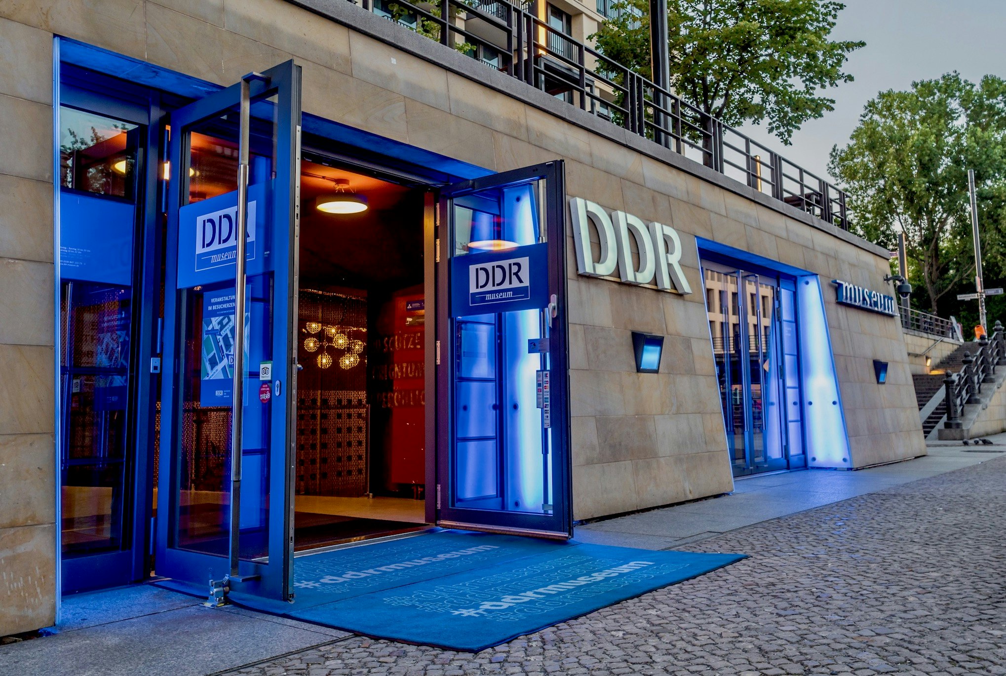 DDR Museum: El museo interactivo de la RDA de Berlín: Entrada