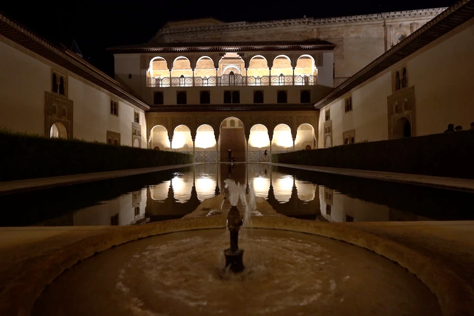 Nasrid Palaces night