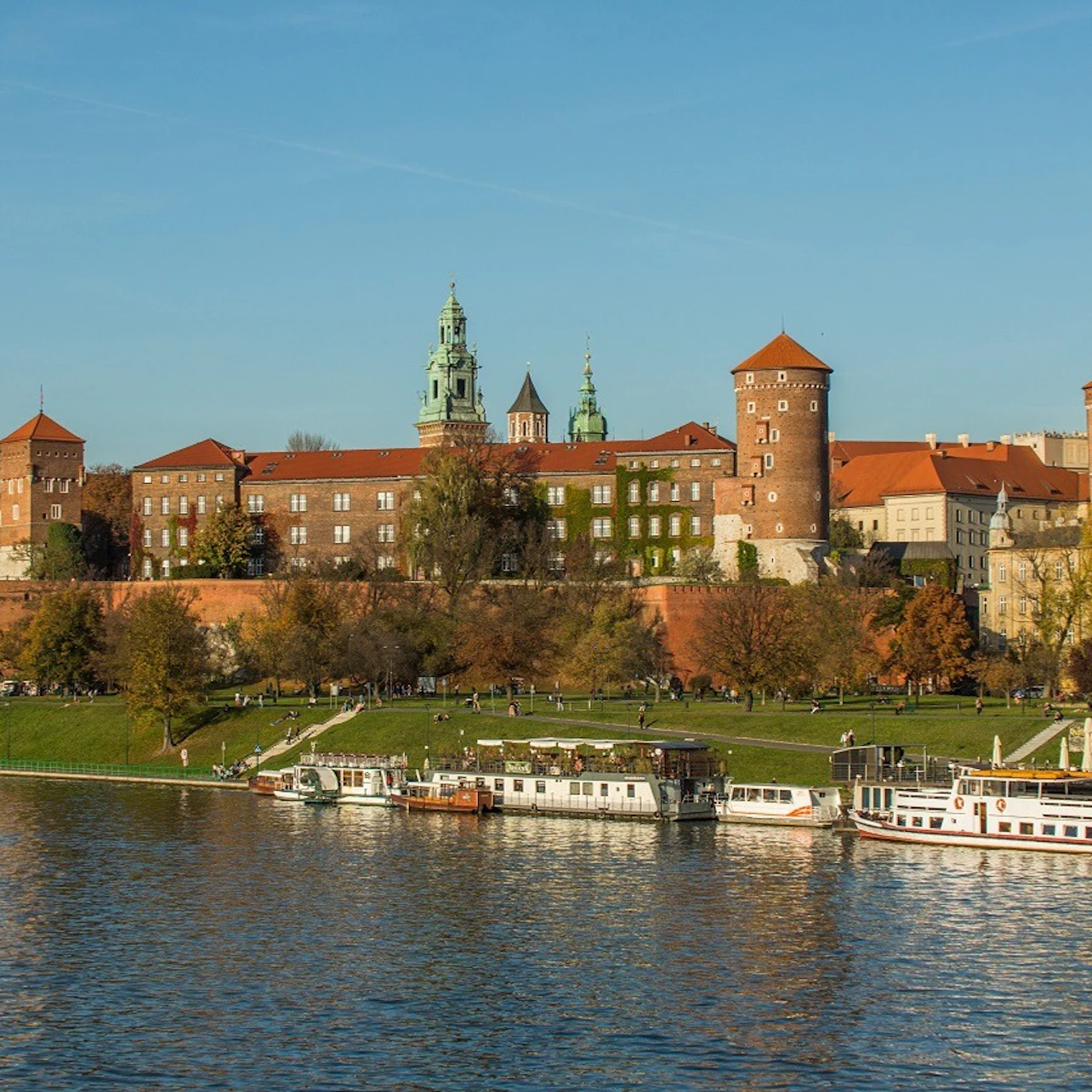 Wawel Royal Castle & Cathedral Interior: Guided Tour in Krakow β Tiqets