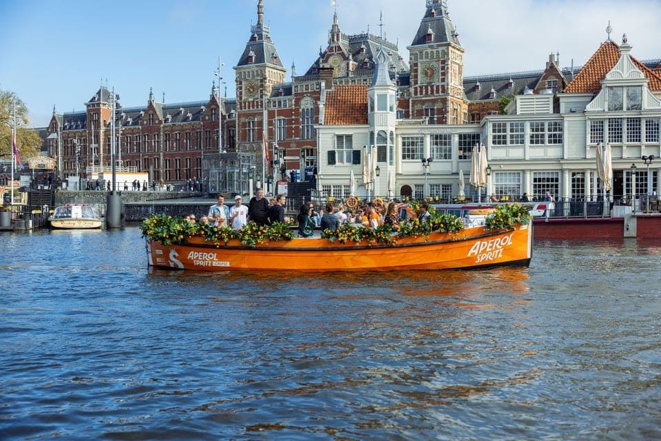 Amesterdão: Aperol Spritz num passeio de barco pelo canal - Photo 2
