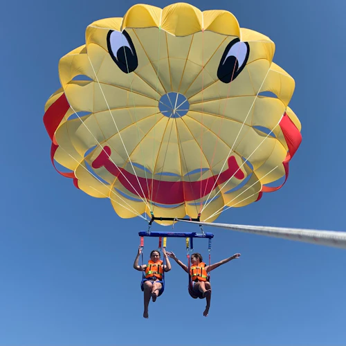 Barcelona: Experiência de Parasailing - Photo 2