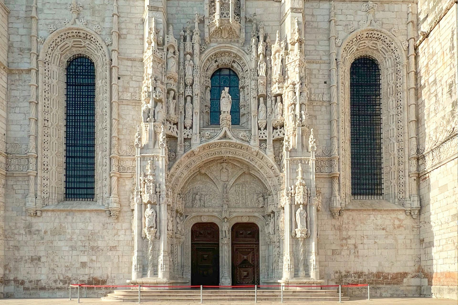 Jerónimos entrance