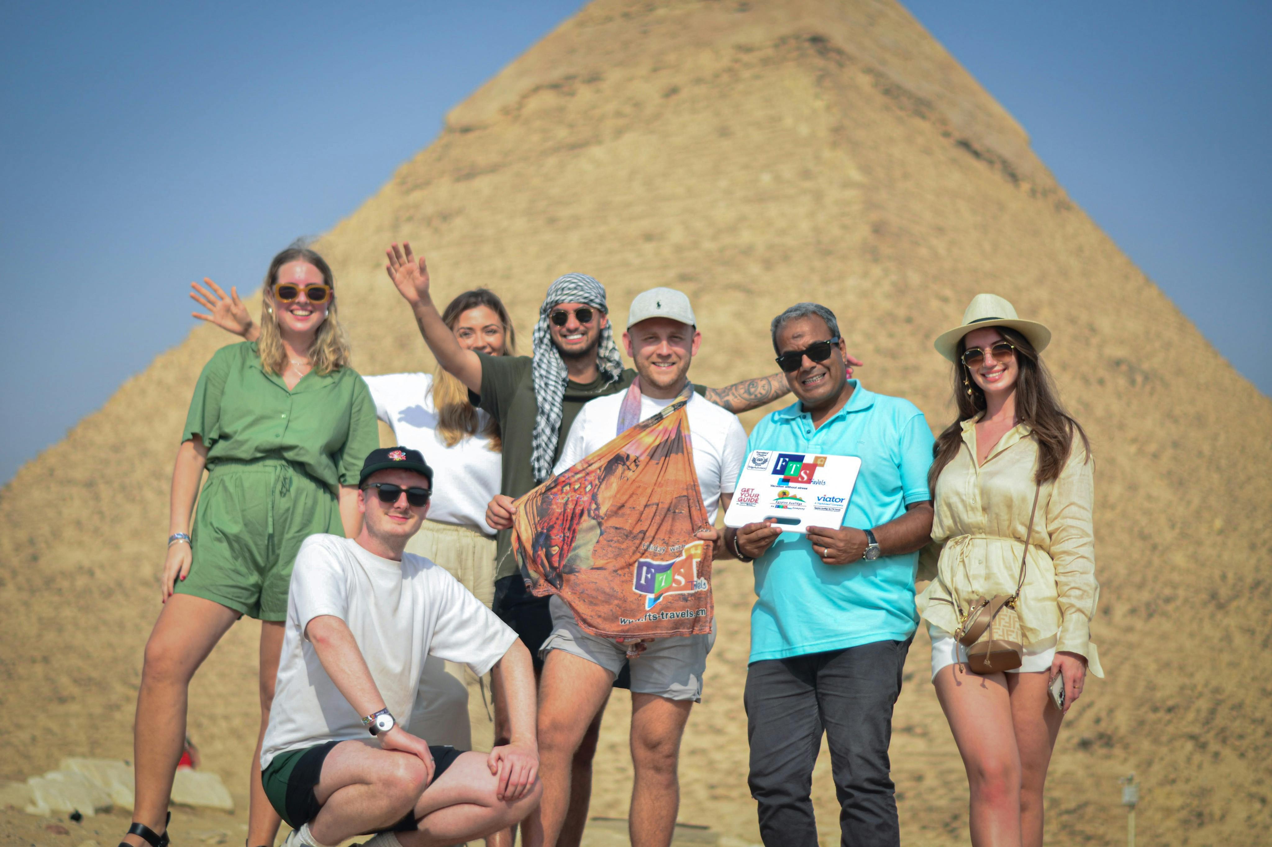 Museo Egizio del Cairo, Piramidi di Giza e Sfinge: tour guidato + trasferimento + pranzo — 7
