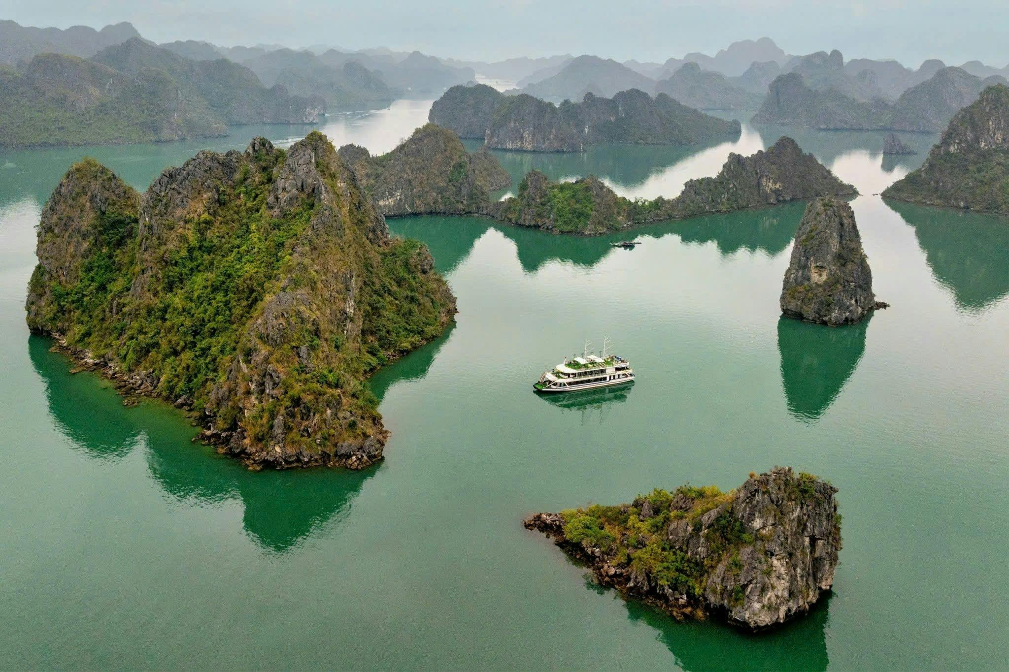 Baia di Ha Long: Tour in barca + Pranzo + Snack + Trasferimento — 5