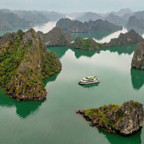 Ha Long Bay: Boat Cruise + Lunch + Snacks + Transfer - Photo 5