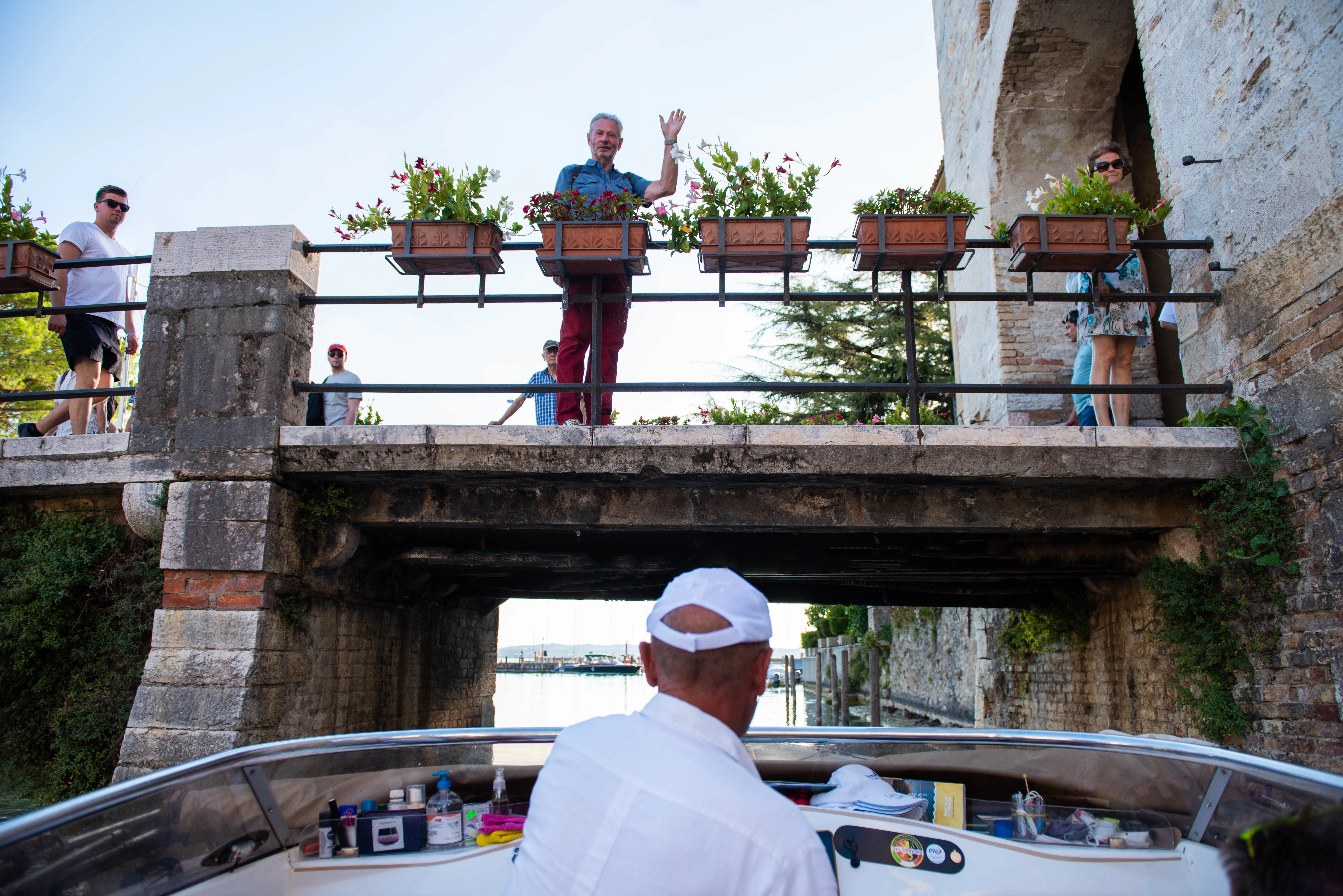 Lake Garda: 4-Hr Boat Tour from Sirmione