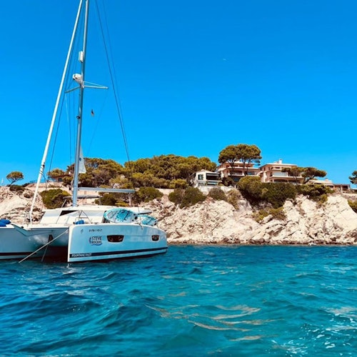 Palma de Mallorca: 4-Hour Luxury Catamaran Tour with Tapas & Lunch Palma de Mallorca: 4-Hour Luxury Catamaran Tour with Tapas & Lunch