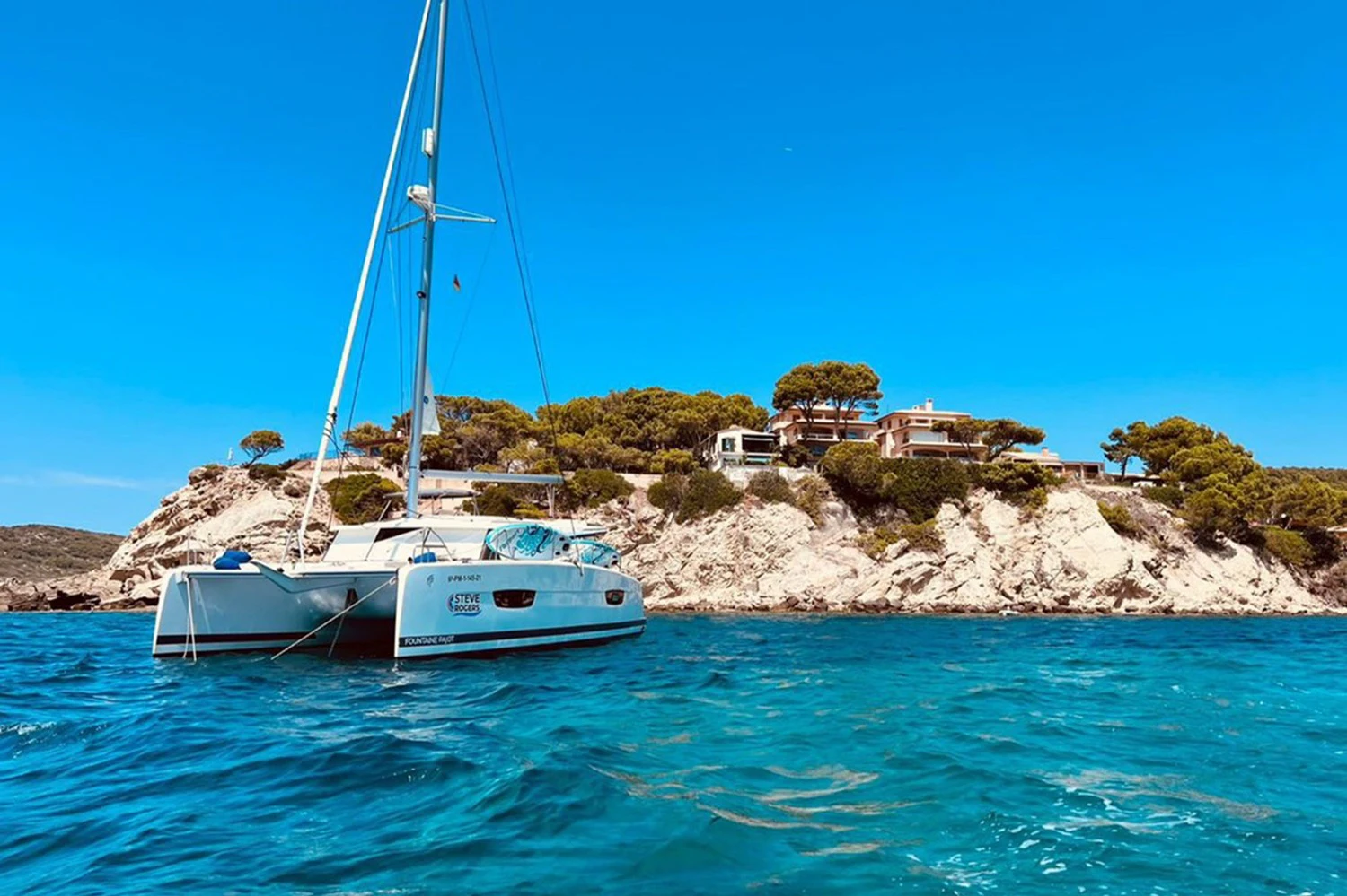 Palma de Mallorca: 4-Hour Luxury Catamaran Tour with Tapas & Lunch