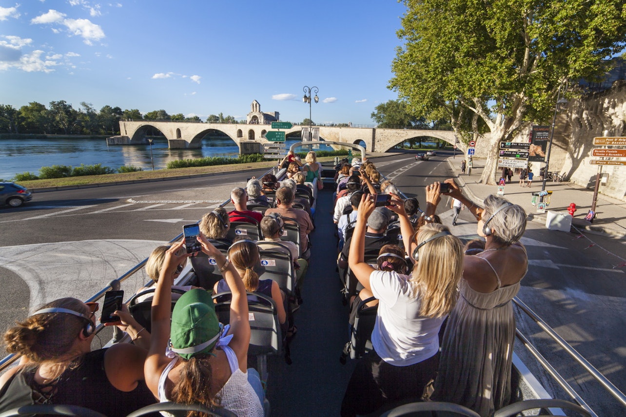 Hop-on Hop-off Bus Avignon - Accommodations in Avignon
