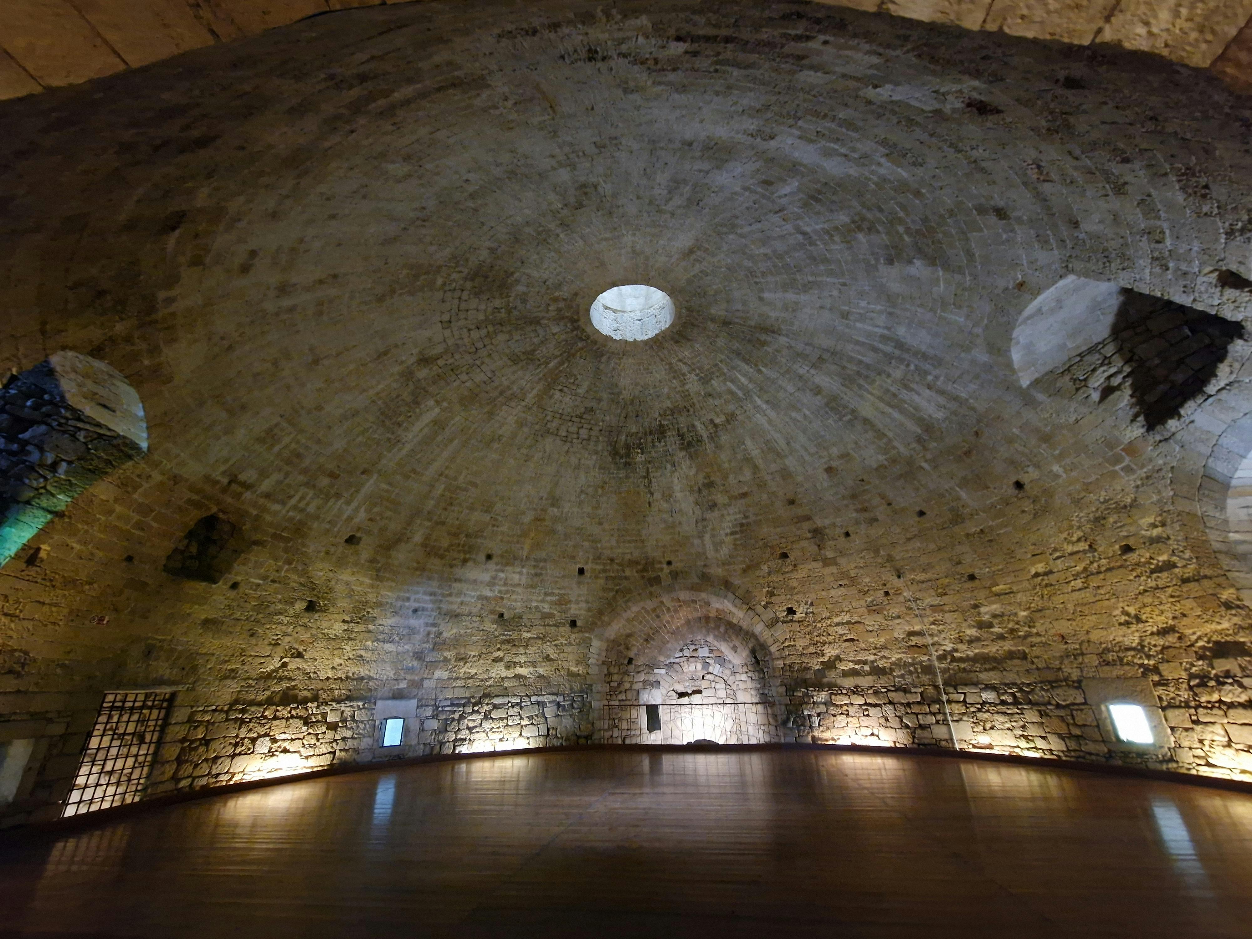 Descrizione immagine non disponibile